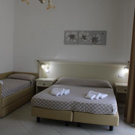 Afrodite Hotel สกาเลอา ภายนอก รูปภาพ