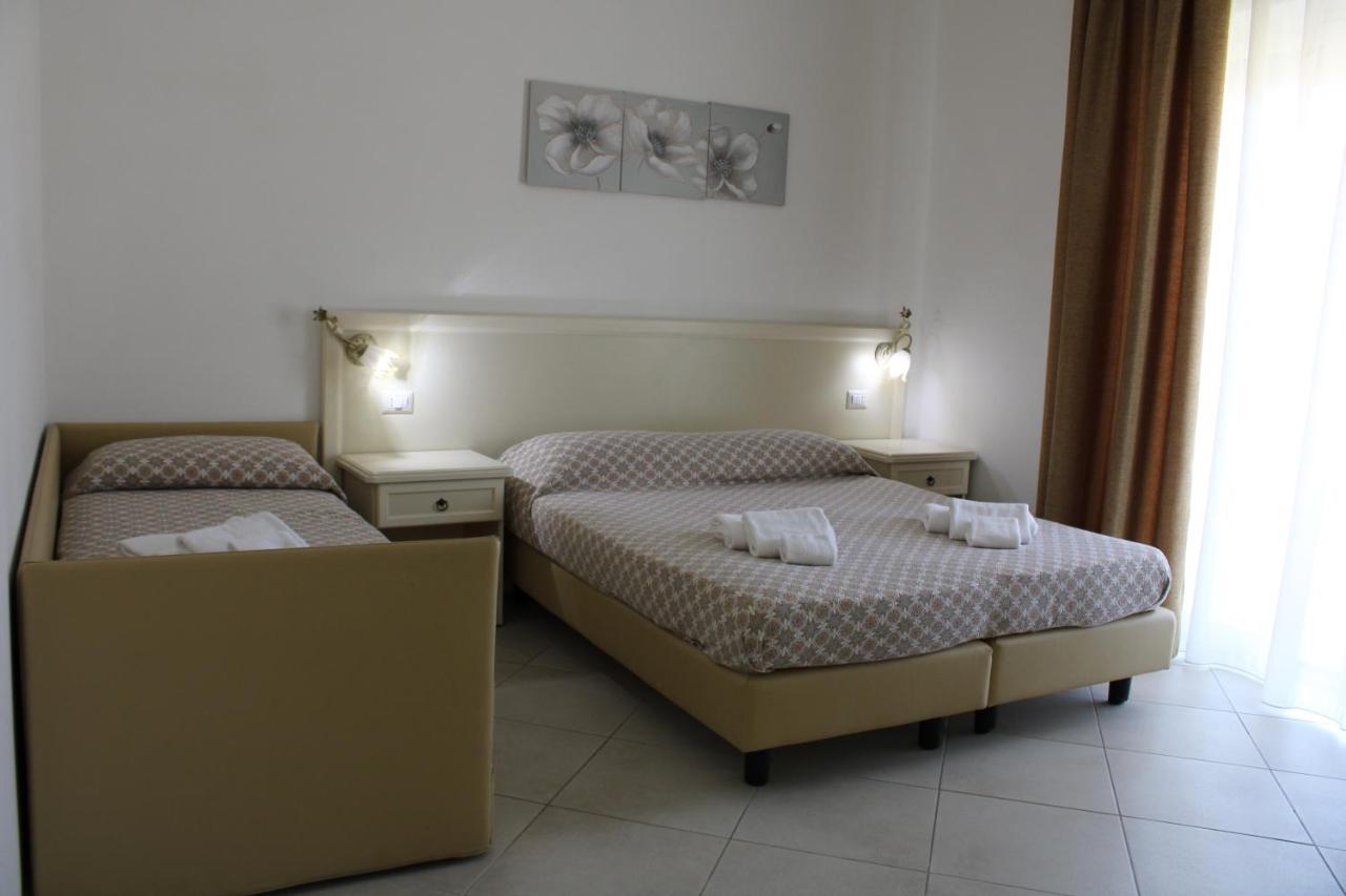 Afrodite Hotel สกาเลอา ภายนอก รูปภาพ
