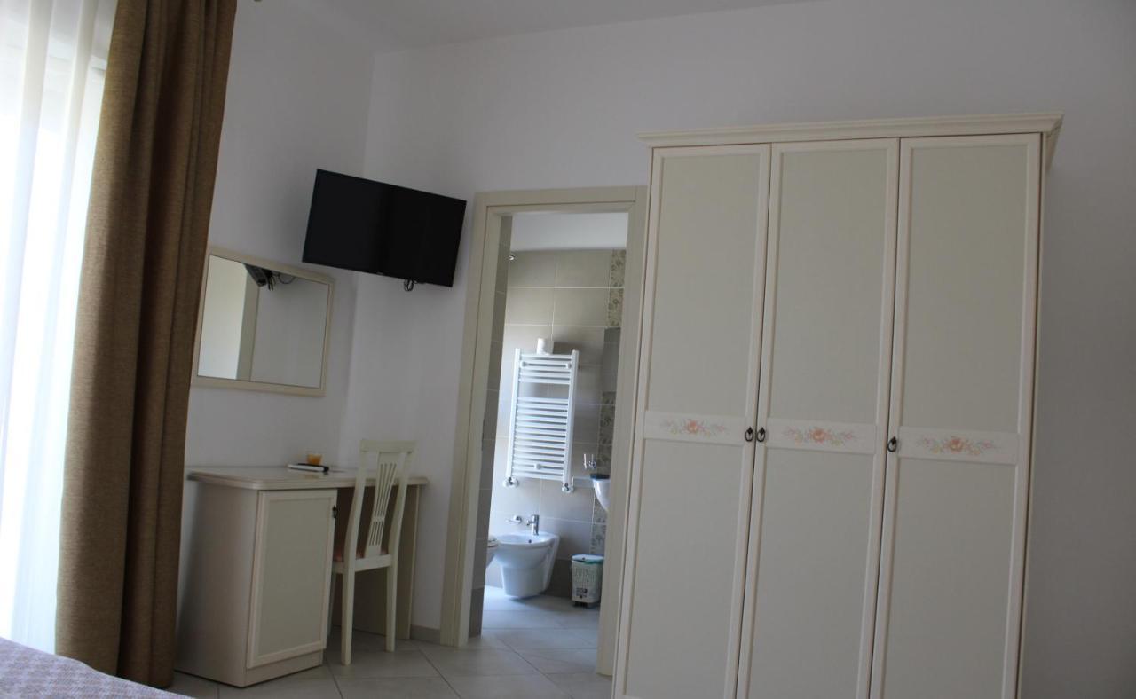 Afrodite Hotel สกาเลอา ภายนอก รูปภาพ