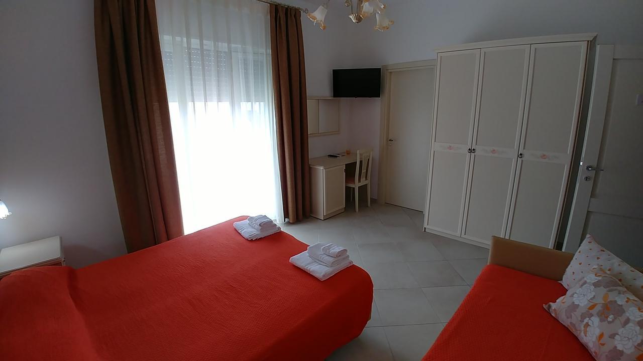 Afrodite Hotel สกาเลอา ภายนอก รูปภาพ